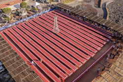 В Испании установили рекорд Гиннесса по созданию самого длинного рождественского десерта в мире 