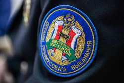 Житель Осипович формально устроился на работу, чтобы ему вернули права. Вмешалась прокуратура