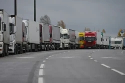 Более 1,8 тысяч фур стоит на границе Беларуси с ЕС:данные Погранкомитета
