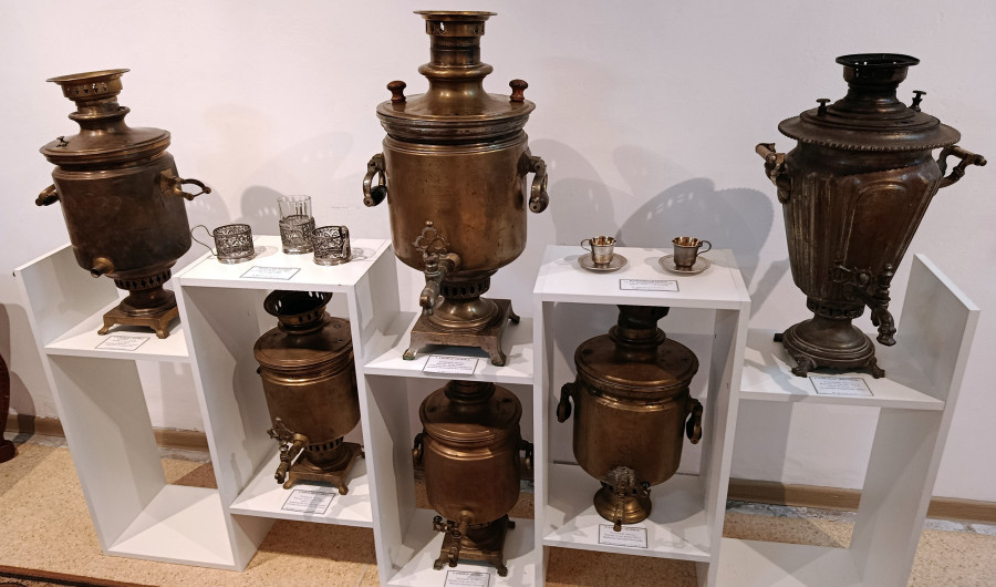  12.12.2025 г. Выставка самоваров в Глусском историко-краеведческом музее. 