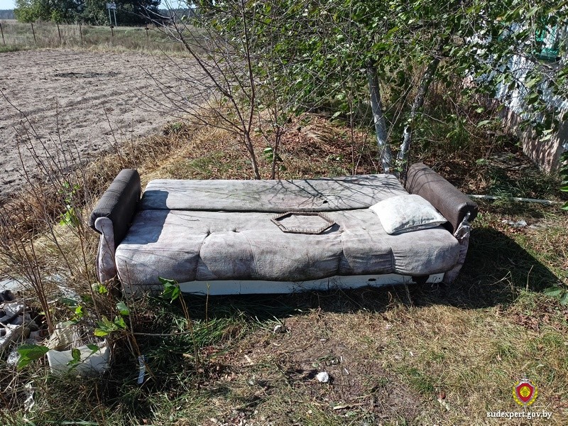 Выстрелил себе в голову и лег спать: житель Глусского района решил похвастаться самодельным оружием, произошел выстрел