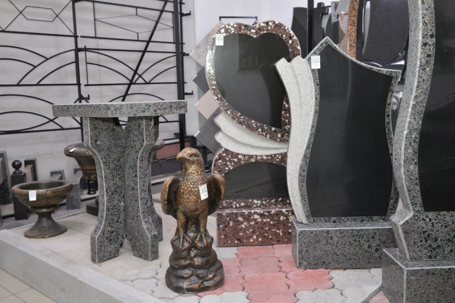 В Беларуси ограничили наценки на ритуальные услуги