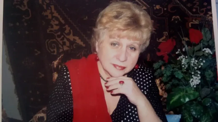 Людмила Уланова, бывший зам. директора школы №6, «Отличник образования Беларуси»: «Романсы я всегда любила – без них просто жить не могу!»