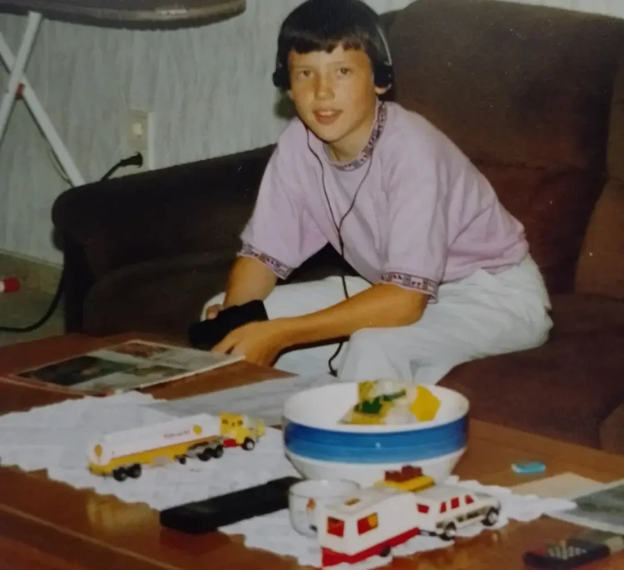 А это Сергей Смоликов в юности. Фото из личного архива героя.