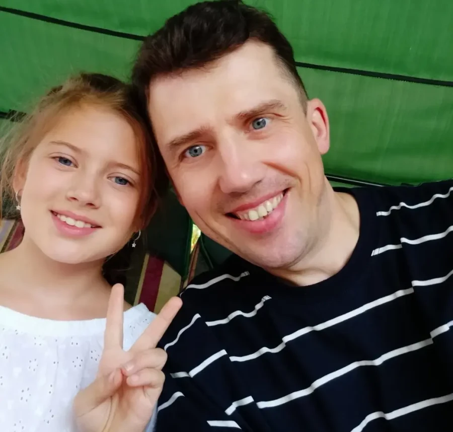 Сергей Смоликов с дочерью.