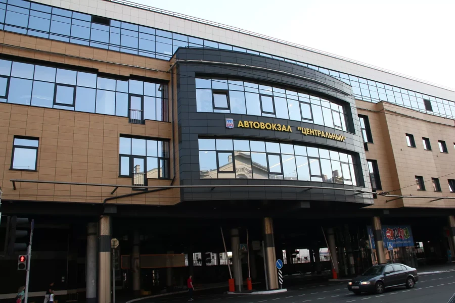 Перевозчики отменяют автобусные рейсы из Беларуси в Польшу в связи с закрытием границы