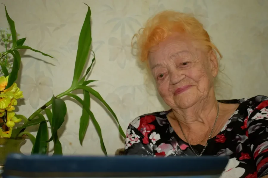 12.09.2025, Нина Стародубцева дома 