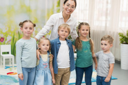 С сегодняшнего дня студенты-третьекурсники могут работать воспитателями в детском саду 