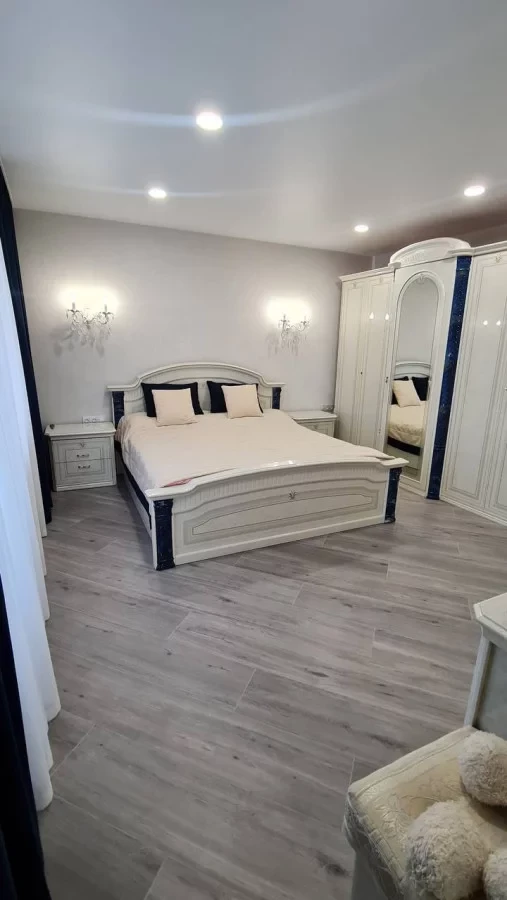 Фото из объявлений.