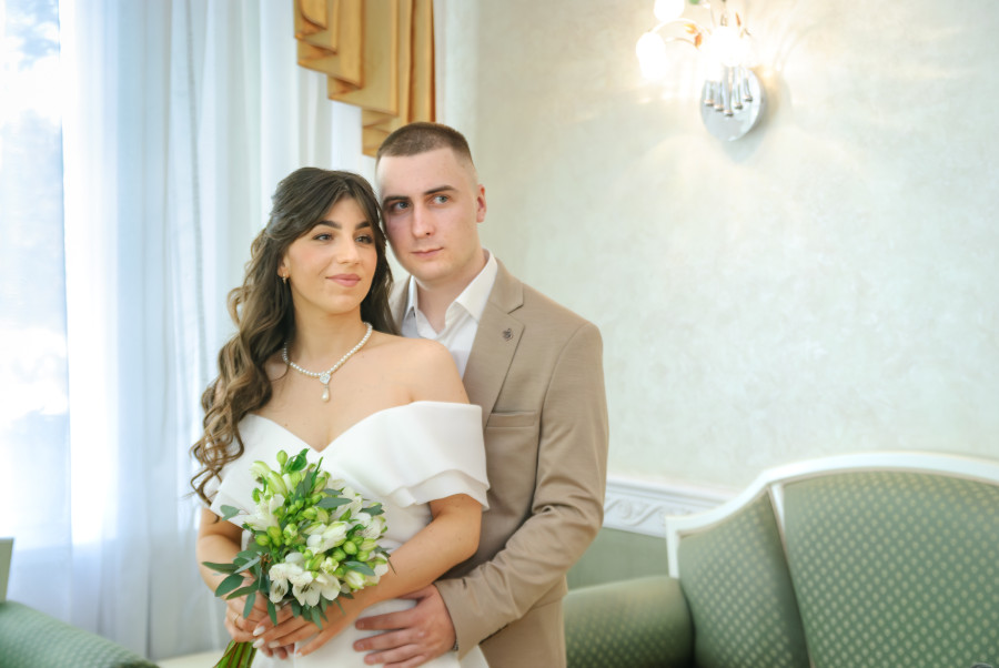 07.05.2026. Отдел ЗАГС Бобруйского горисполкома. Свадебная пара. Карина и Егор