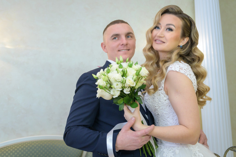 Отдел ЗАГС Бобруйского горисполкома. Свадебная пара. Яна и Евгений