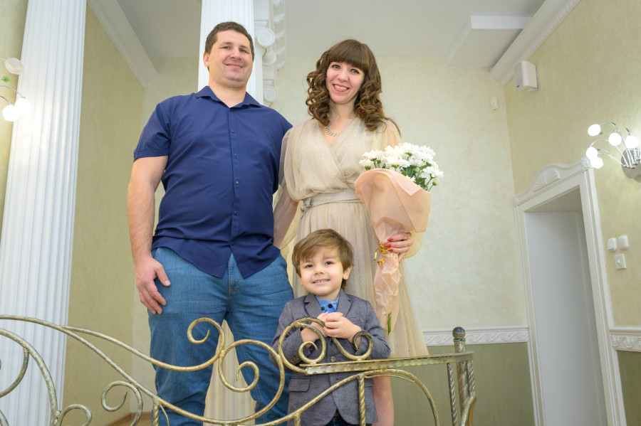 31.12.2025. Отдел ЗАГС Бобруйского горисполкома. Свадебная пара. Марина и два Александра