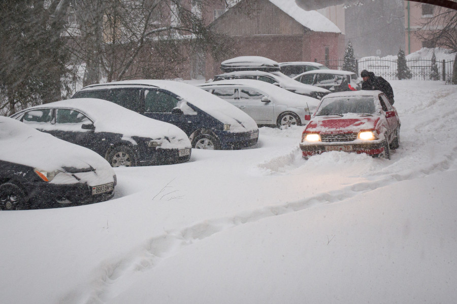 Циклон Улли принес в Бобруйск обильные снегопады