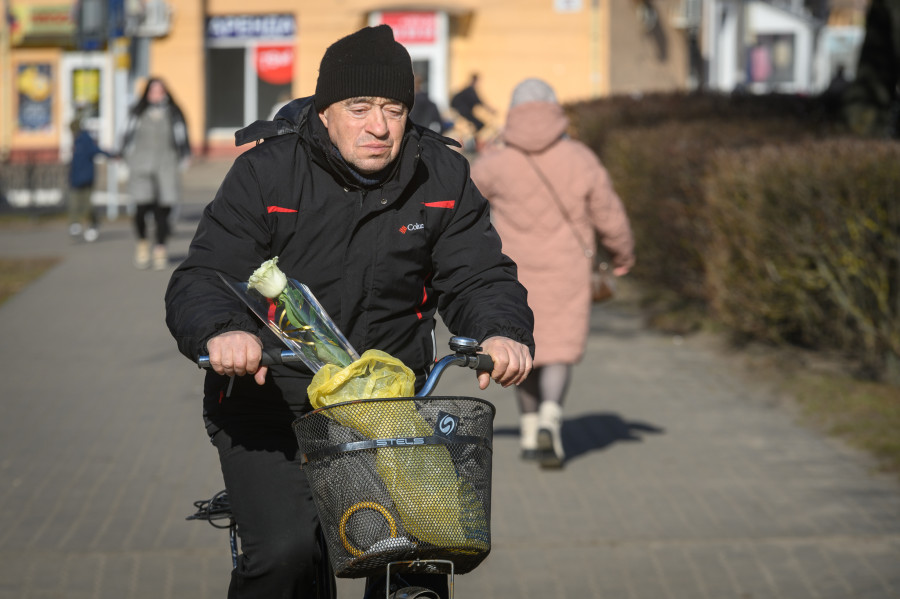 «Если бы 9 марта был выходной...» Жизнь глазами бобруйчан
