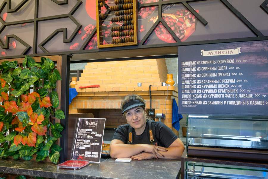 Кухня на углях и вкусный кофе. В Бобруйске открылось кафе, где можно насладиться армяно-грузинской кухней