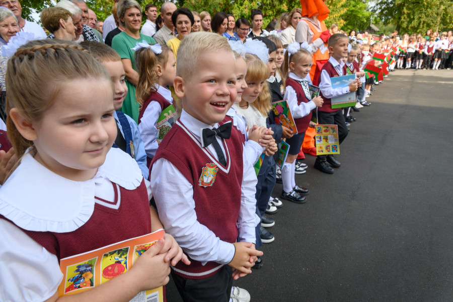 Минобразования запустило «горячую линию» в новому учебному году
