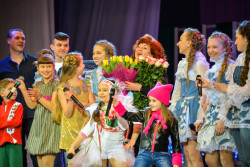 Алла Ефименко, руководитель театра песни «Шина-най»: «Когда чувствую, что надо отдохнуть – беру хоть пару дней отпуска и сижу дома»