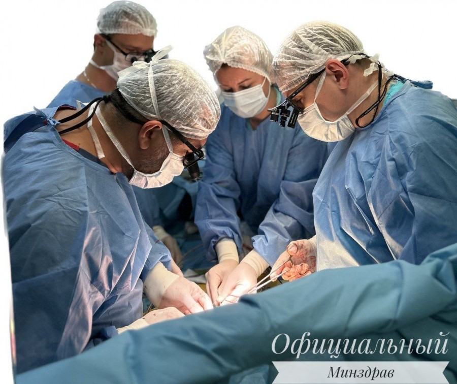 В РНПЦ детской хирургии провели уникальную операцию ребенку из Казахстана