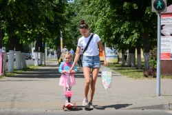 С 1 августа вырастут пособия по уходу за ребенком до 3 лет