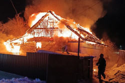 На улице Урожайной горел дом: погибла 79-летняя бобруйчанка