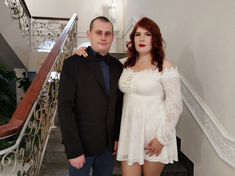 «Котлетки с шампиньонами и сыром внутри, которые готовит Аня, – это так вкусно!» Свадебная пара недели