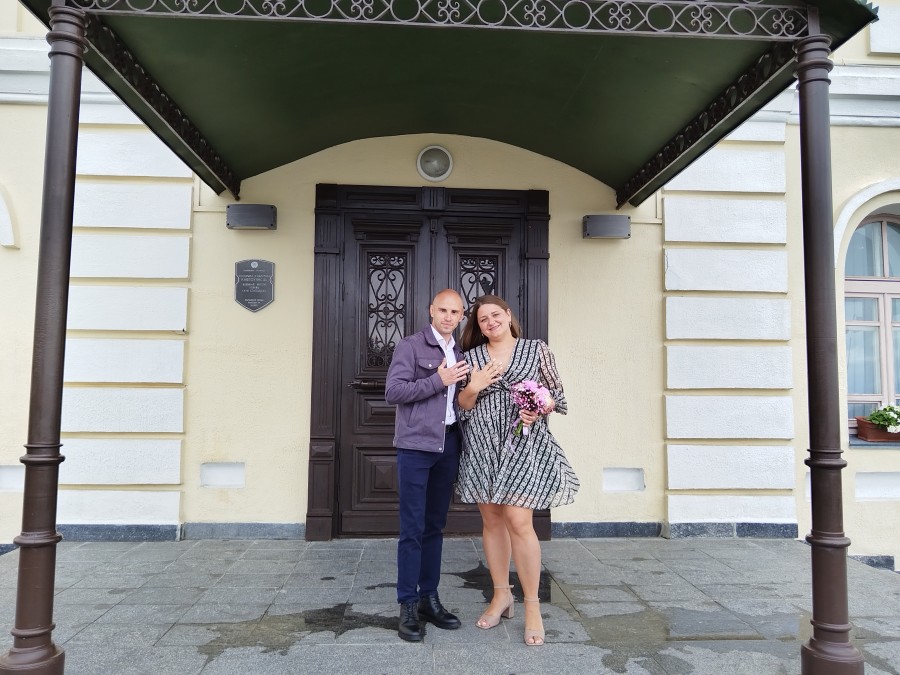 «Случайно зашли в «Эдисон». Теперь это наше знаковое место!» Свадебная пара недели