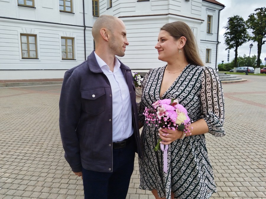 «Случайно зашли в «Эдисон». Теперь это наше знаковое место!» Свадебная пара недели