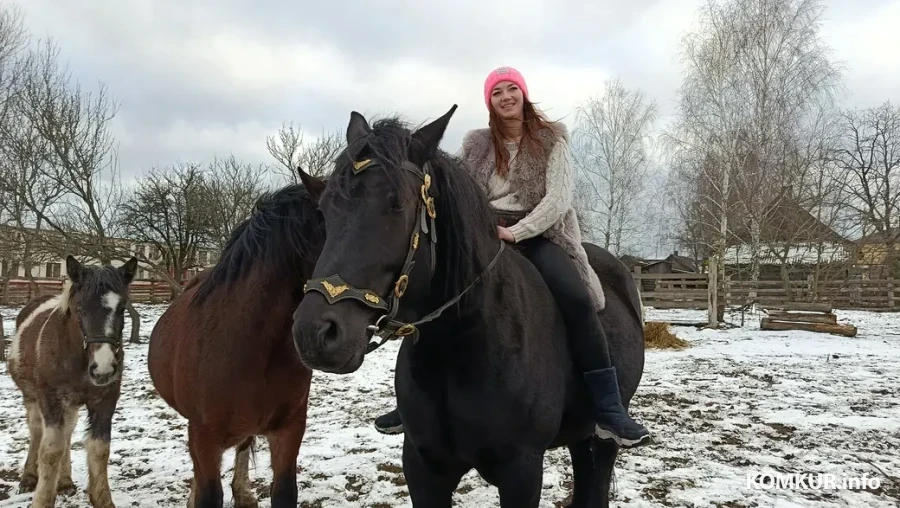 …И кони, как у «Трех богатырей». История Виктории Шеремет и ее маленького табуна