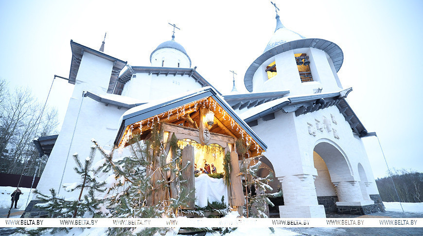 Лукашенко: Я рад, что в Беларусь пришла настоящая снежная зима