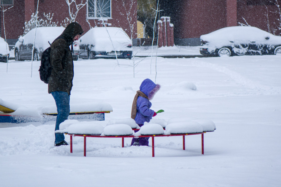 «А то дети уже стали забывать, как снег выглядит». Жизнь глазами бобруйчан