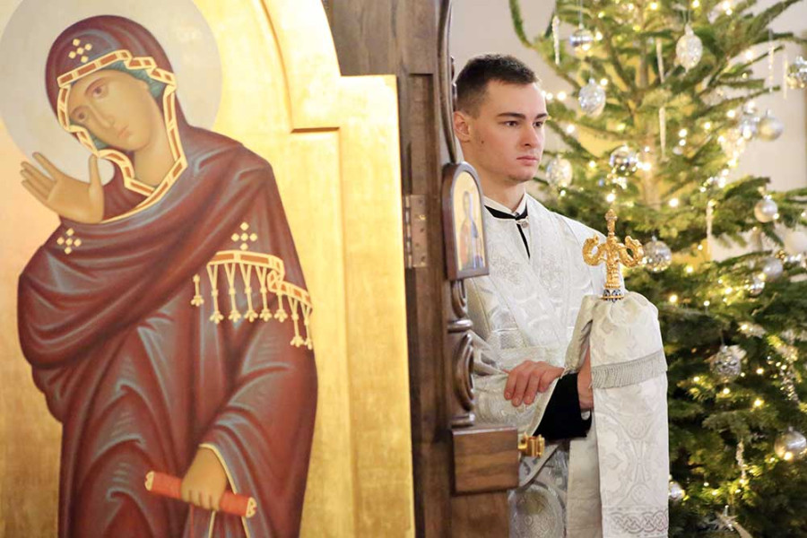 6 января 2026 года. Навечерие Рождества Христова. Великая вечерня в соединении с Литургией святителя Василия Великого в Никольском кафедральном соборе Бобруйска. Фото: bobreparhiya.by.