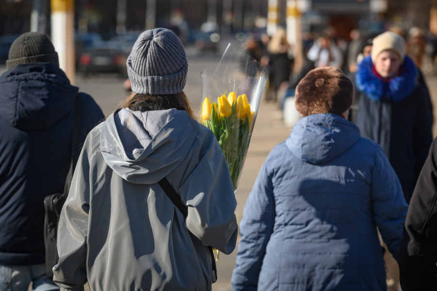 8 марта – воскресенье. Как белорусы будут работать и отдыхать в первый месяц весны?