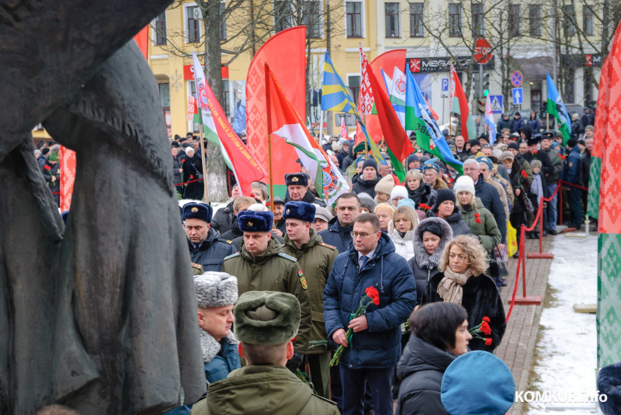 Бобруйск, 15 февраля 2026 года. Bозложение цветов к памятнику воинам-интернационалистам и митинг, посвященный Дню памяти воинов-интернационалистов и 37-й годовщине вывода советских войск из Афганистана.