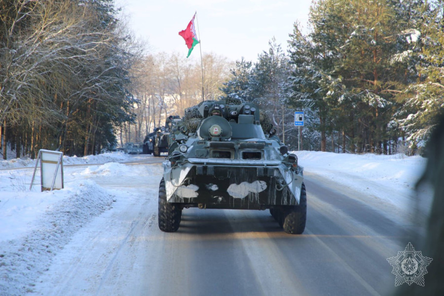 В Минобороны предупредили о военной технике на дорогах общего пользования. Возможно временное ограничение движения