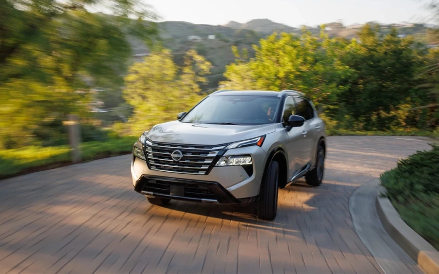 Nissan отзывает более 600 тысяч автомобилей из-за дефектов двигателя