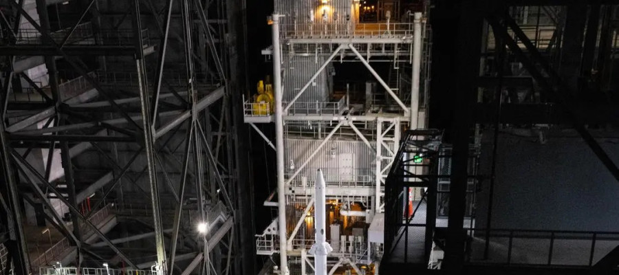 Ракета-носитель Space Launch System (SLS).