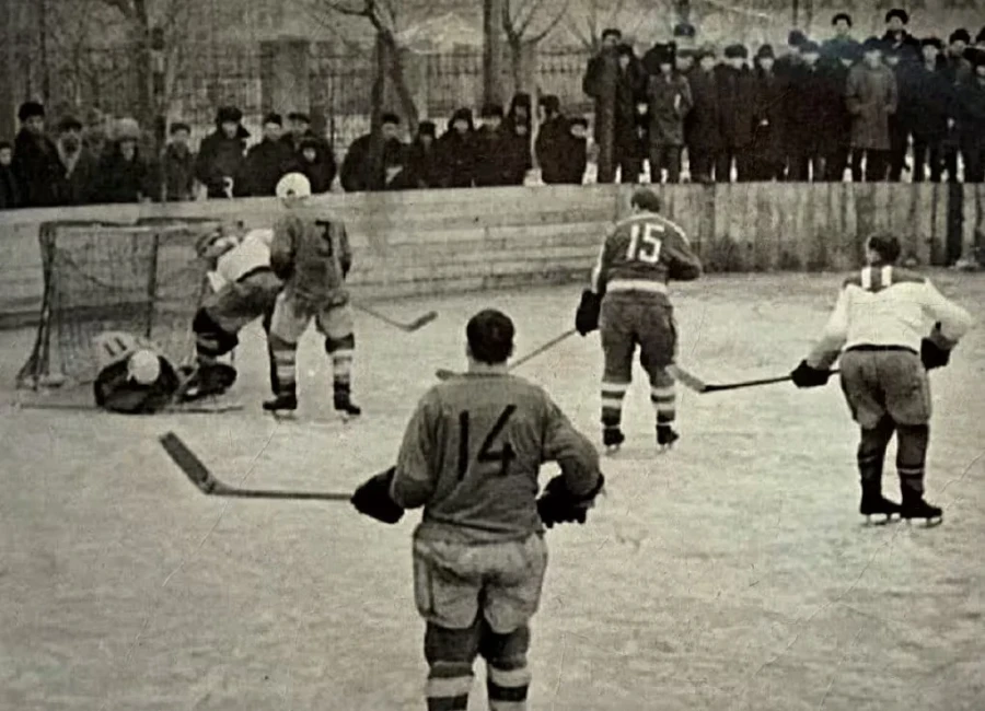 1960 год. Матч бобруйских команд на стадионе «Спартак».