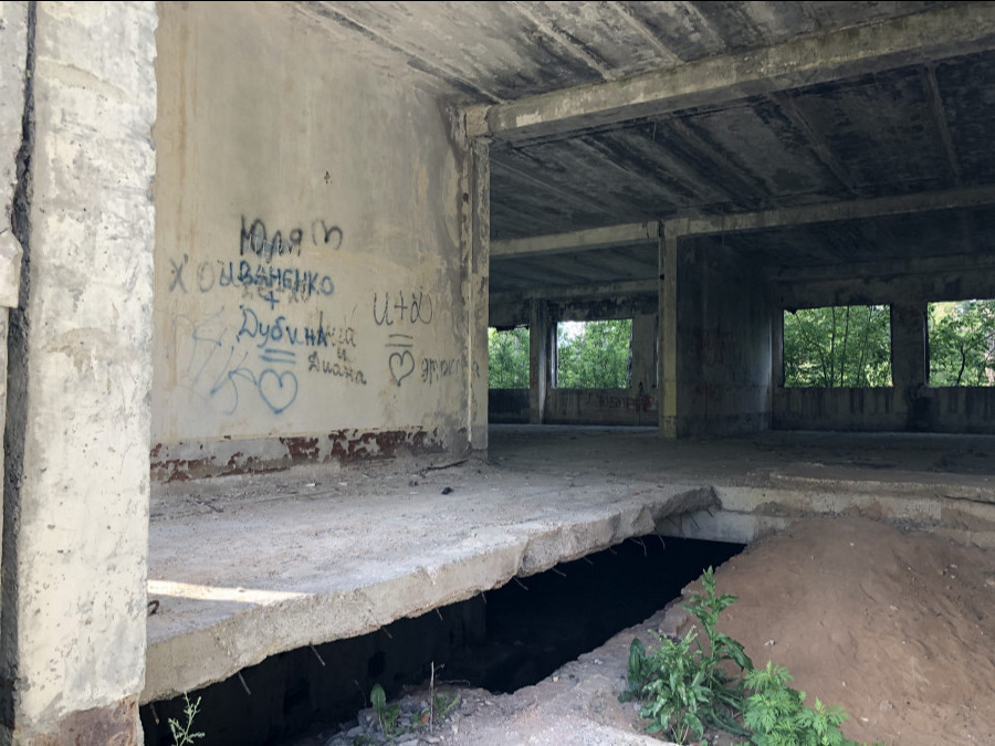 Июнь 2024 года. Бобруйск. Недостроенный жилой дом на улице Горелика.