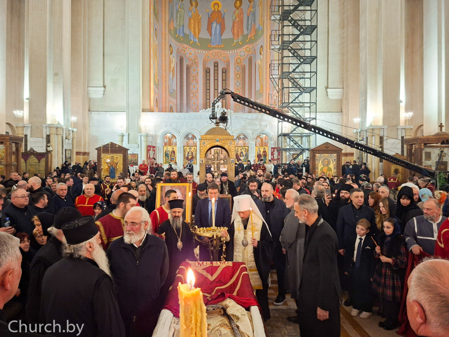 Митрополит Вениамин возглавил делегацию РПЦ на церемонии прощания с Католикосом-Патриархом всея Грузии