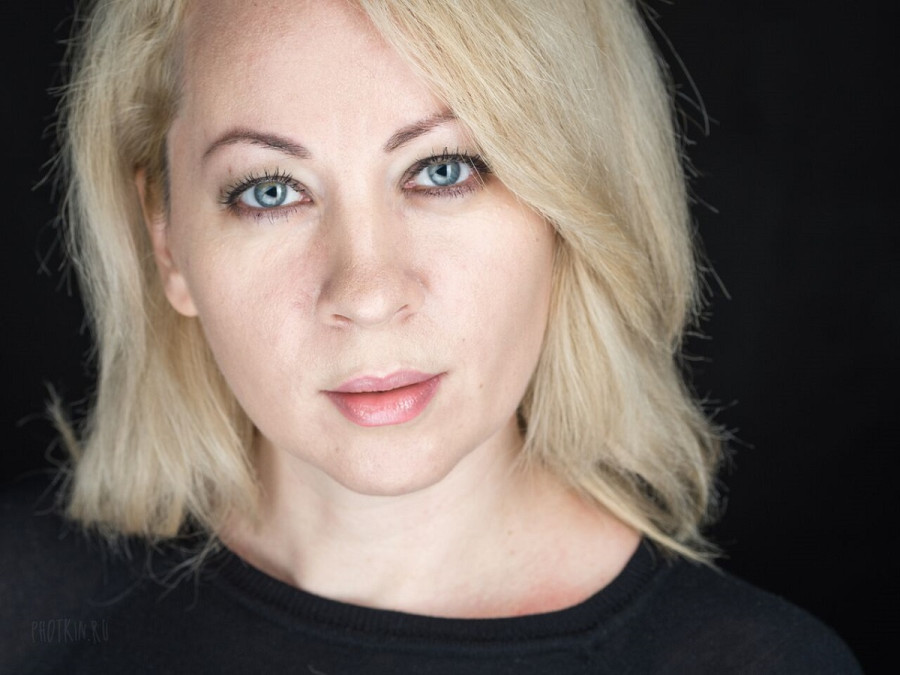 Российская актриса Екатерина Ведунова и ее дочь погибли в автокатастрофе