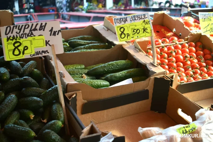 27.03.2026,. Бабруйскі базар. Госці з поўдня не цалкам разбіраюцца ў беларускай, але стараюцца.