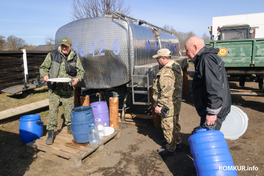 30.03.2026. Глуша, Бобруйский район. Продажа березового сока в Глушанском лесничестве.