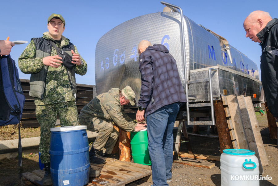 30.03.2026. Глуша, Бобруйский район. Продажа березового сока в Глушанском лесничестве.