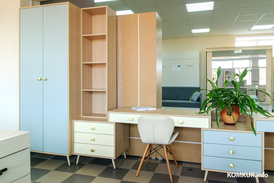 11.03.2026. Социалистическая улица, 40, Бобруйск. Салон мебели «Бержер»