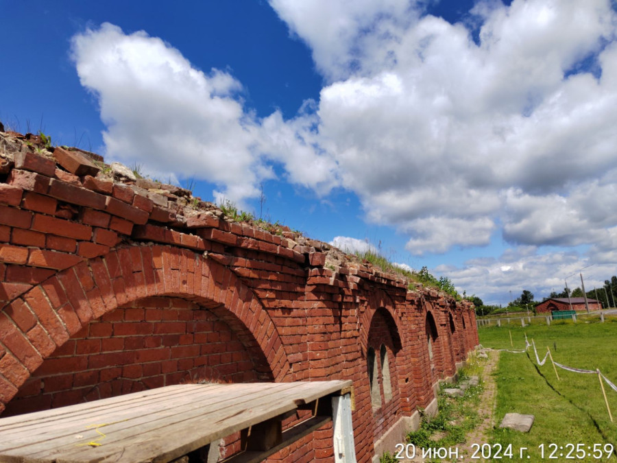 Июнь 2024 года. Бобруйск.Вот так выглядело здание после покупки. Фото предоставлено ЧП "Девятнадцатый век".