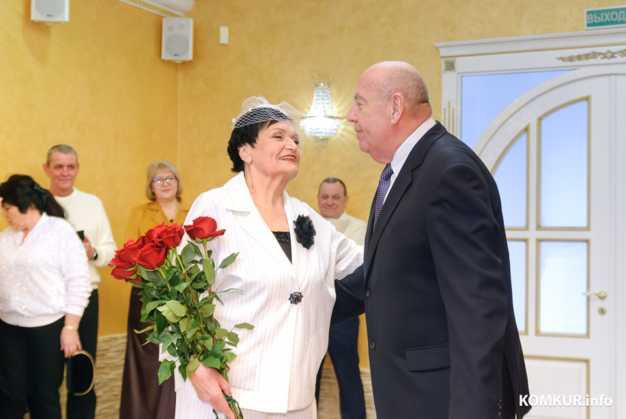 06.03.2026. Отдел ЗАГС Бобруйского горисполкома. Свадебная пара. Галина Николаевна и Борис Зиновьевич Соркины.