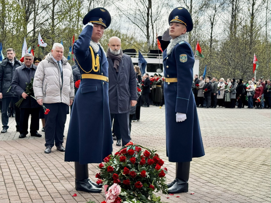 В Беларуси почтили память жертв аварии на Чернобыльской АЭС
