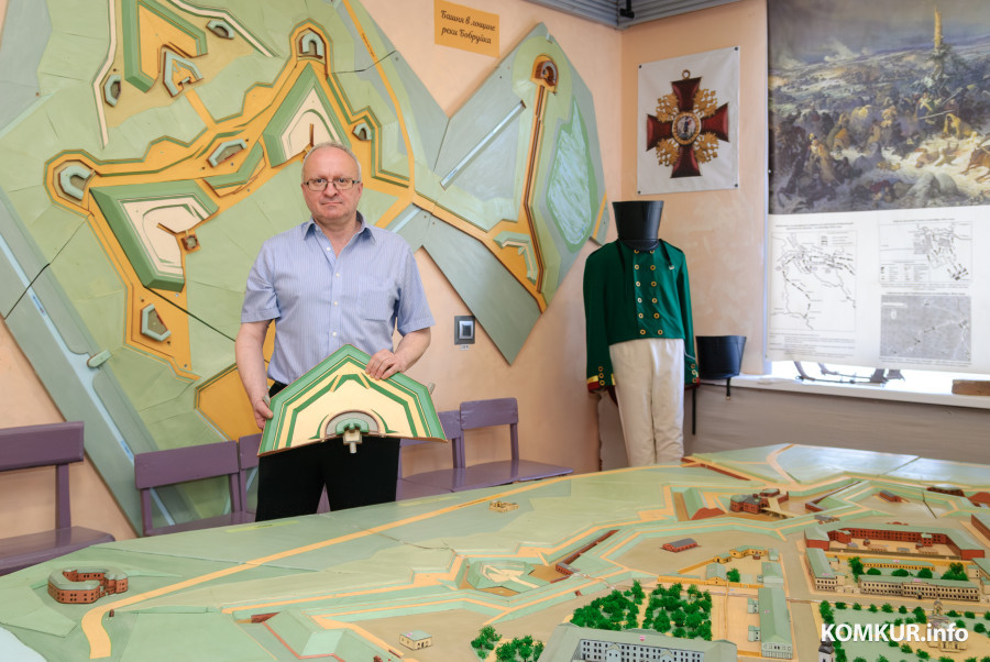 04.04.2026. Макет Бобруйской крепости создали в Центре туризма, краеведения и экскурсий детей и молодежи города Бобруйска. Герман Финогеев..