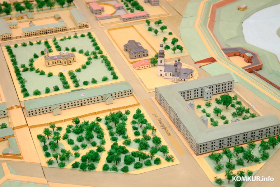 04.04.2026. Макет Бобруйской крепости создали в Центре туризма, краеведения и экскурсий детей и молодежи города Бобруйска.