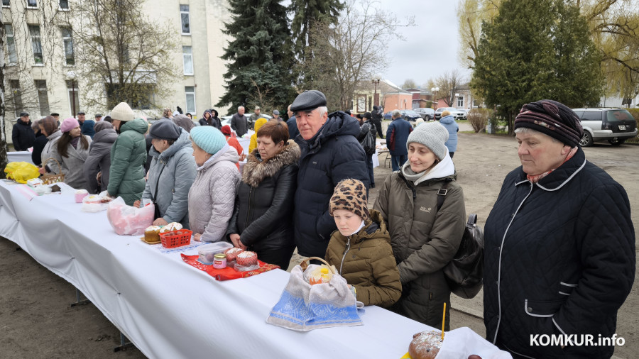 11.04.2026. Бобруйск. Освящение пасхальных блюд в Свято-Никольском кафедральном соборе